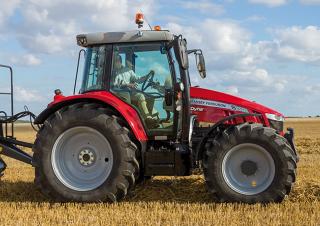 Трактори 4WD (задвиждане на четирите колела) Massey Ferguson MF 5713 S