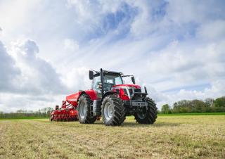Трактори 4WD (задвиждане на четирите колела) Massey Ferguson MF 7S.155