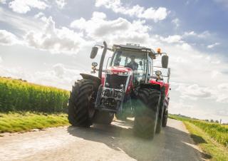 Трактори 4WD (задвиждане на четирите колела) Massey Ferguson MF 7S.180