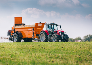 Трактори 4WD (задвиждане на четирите колела) Massey Ferguson MF 7S.180