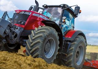 Трактори 4WD (задвиждане на четирите колела) Massey Ferguson MF 8737 S