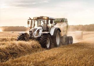 Трактори 4WD (задвиждане на четирите колела) Valtra N 143