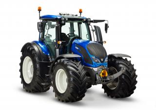 Трактори 4WD (задвиждане на четирите колела) Valtra N174H5