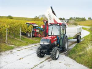 Трактори 4WD (задвиждане на четирите колела) Case IH Quantum 75 V  Komfort 2