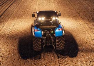 Трактори 4WD (задвиждане на четирите колела) Valtra T 153