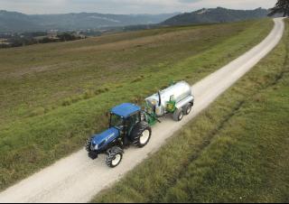 Трактори 4WD (задвиждане на четирите колела) New Holland T 4.105 LP