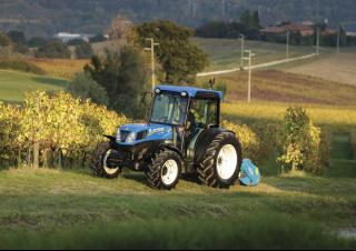 Трактори 4WD (задвиждане на четирите колела) New Holland T 4.105 LP