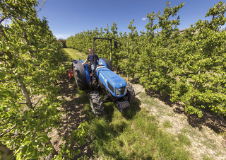 Трактори 4WD (задвиждане на четирите колела) New Holland T 4.95 LP