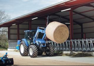 Трактори 4WD (задвиждане на четирите колела) New Holland T 4.95