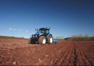 Трактори 4WD (задвиждане на четирите колела) New Holland T 4.95