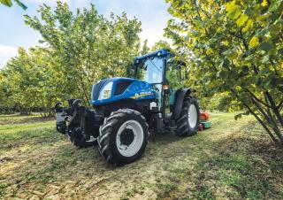 Трактори 4WD (задвиждане на четирите колела) New Holland T4.80 V