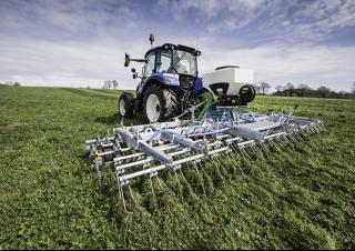 Трактори 4WD (задвиждане на четирите колела) New Holland T5.75