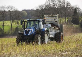 Трактори 4WD (задвиждане на четирите колела) New Holland T6.125 S