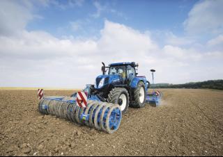 Трактори 4WD (задвиждане на четирите колела) New Holland T7.210