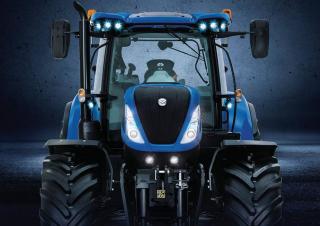 Трактори 4WD (задвиждане на четирите колела) New Holland T7.215