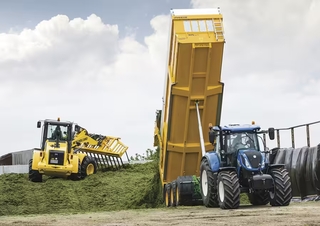 Трактори 4WD (задвиждане на четирите колела) New Holland T7.225 SideWinder II