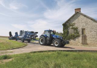 Трактори 4WD (задвиждане на четирите колела) New Holland T8.435 SmartTrax