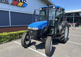 Трактори 4WD (задвиждане на четирите колела) New Holland TN 55 D/210
