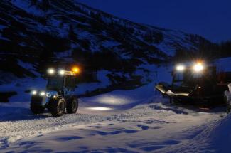 Трактори 4WD (задвиждане на четирите колела) BCS Valiant V650 RS