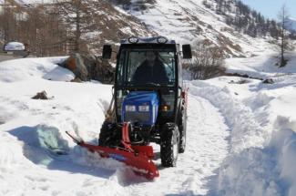 Трактори 4WD (задвиждане на четирите колела) BCS Vivid 400