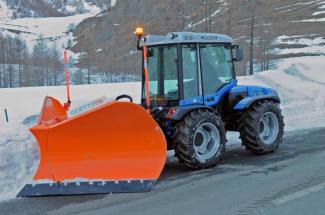 Трактори 4WD (задвиждане на четирите колела) BCS Volcan 750 AR