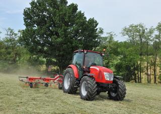 Трактори 4WD (задвиждане на четирите колела) McCormick X5.30