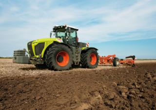 Трактори 4WD (задвиждане на четирите колела) Claas Xerion 5000 Trac