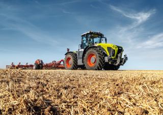 Трактори 4WD (задвиждане на четирите колела) Claas Xerion 5000 Trac