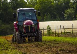 Трактори 4WD (задвиждане на четирите колела) Yanmar YT347V-Q 