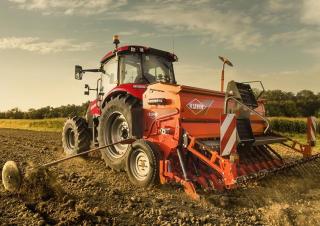 Трактори със задно задвижване Case IH Farmall 95 C