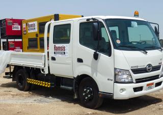 Камиони Твърдо шаси Hino 300 917 CREW 4x2