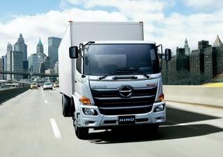 Камиони Твърдо шаси Hino 500 FD 1124 4x2