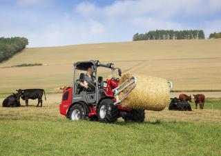 Универсални товарачи Weidemann 1380
