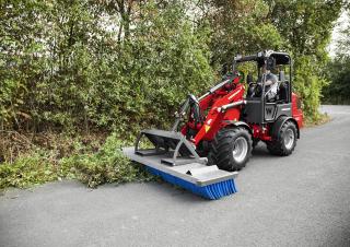 Универсални товарачи Weidemann 1380