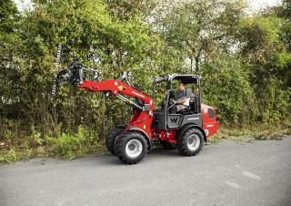 Универсални товарачи Weidemann 1380