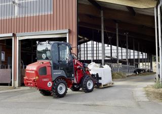 Универсални товарачи Weidemann 1380