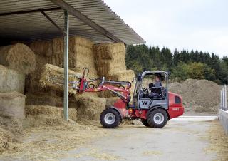 Универсални товарачи Weidemann 1380