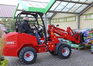 Универсални товарачи Schäffer 3550