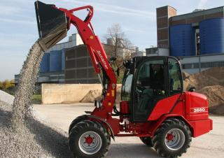 Универсални товарачи Schäffer 3550