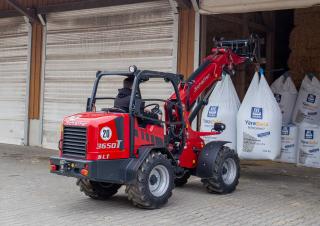 Универсални товарачи Schäffer 3650 T SLT 