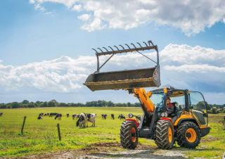 Универсални товарачи Dieci Agri Pivot T60