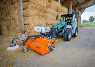 Универсални товарачи Kramer KL33.8T