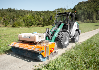 Универсални товарачи Kramer KL38.5L