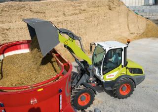 Универсални товарачи Claas Torion 639