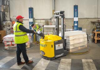 Палетни стакери Уоки стакери Combi-Lift Combi CS 1250
