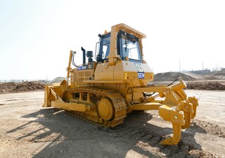 Верижен булдозер SEM 816D CH 