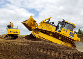 Верижен булдозер Komatsu D85PXi-18E0