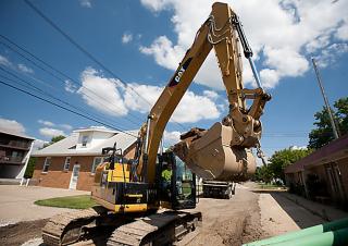 Верижни екскаватори Caterpillar 320E L