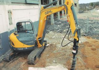 Верижни екскаватори Gehl 753Z 