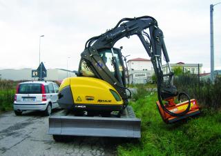 Верижни екскаватори Mecalac 8MCR